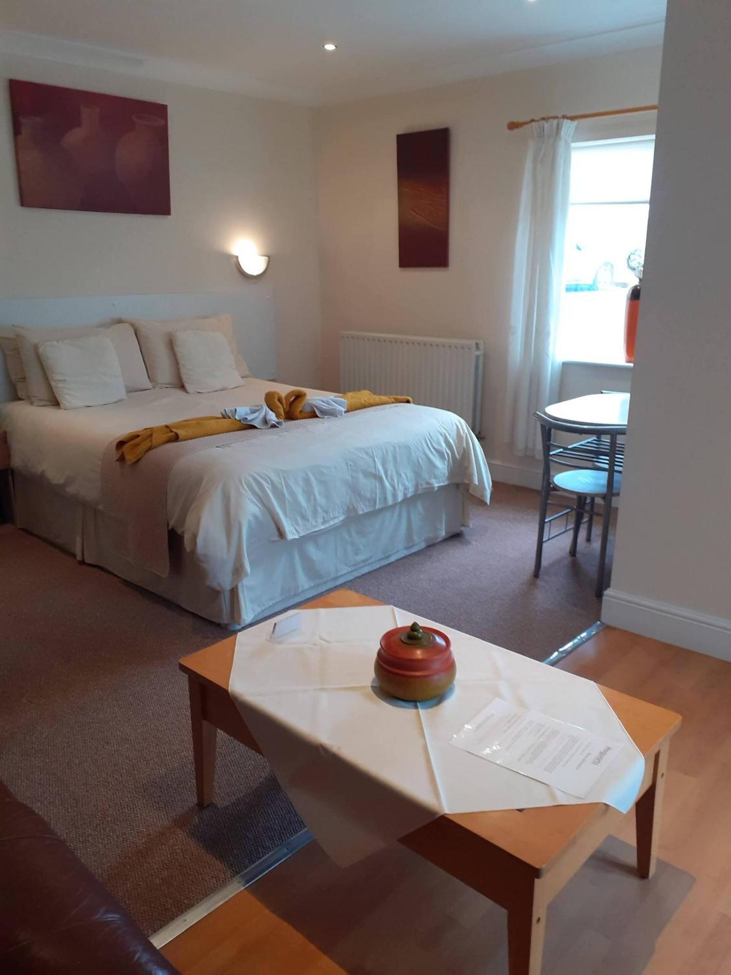 Hogwarts Bed And Continental Breakfast Holiday home